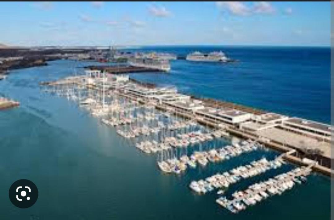 El Barquito De Arrecife Hotel Arrecife  Exterior photo